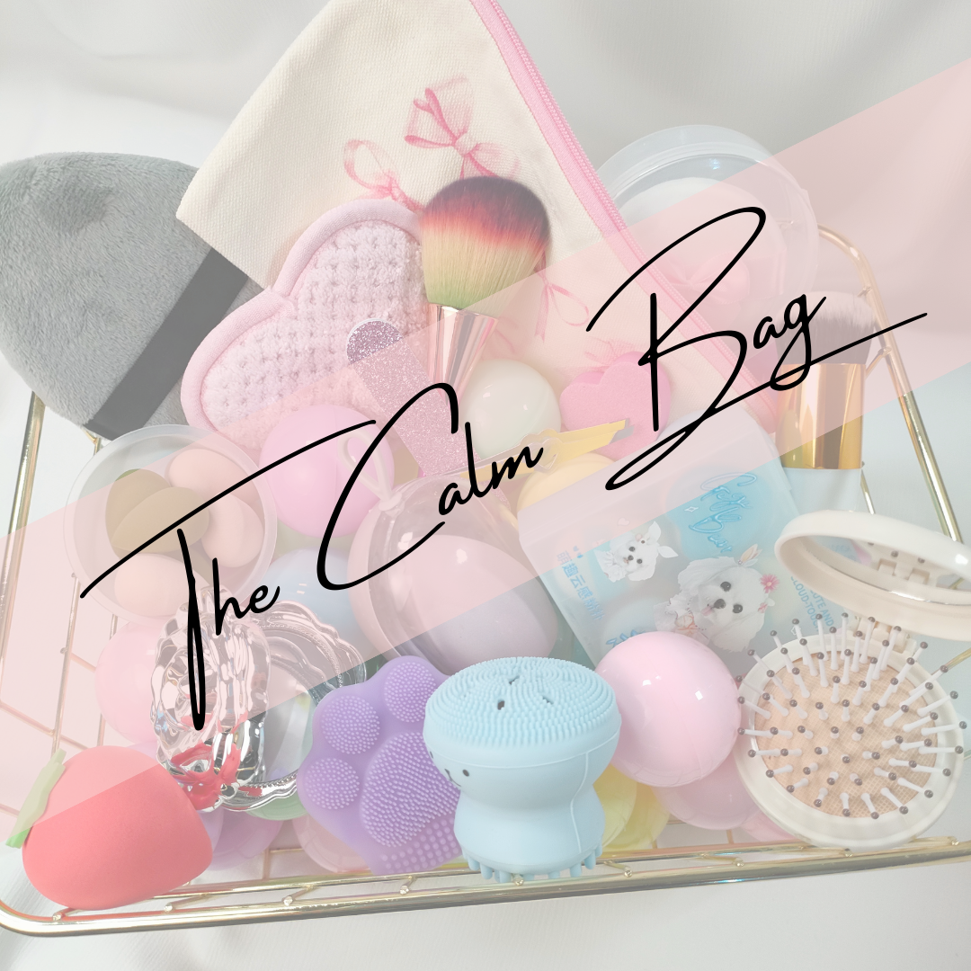 Calm Bag Beauty Überraschungsbox Kollektion mit Make-up Tools und Beauty Accessoires – zufällig zusammengestellte Mystery Bag mit versiegelten Kapseln.