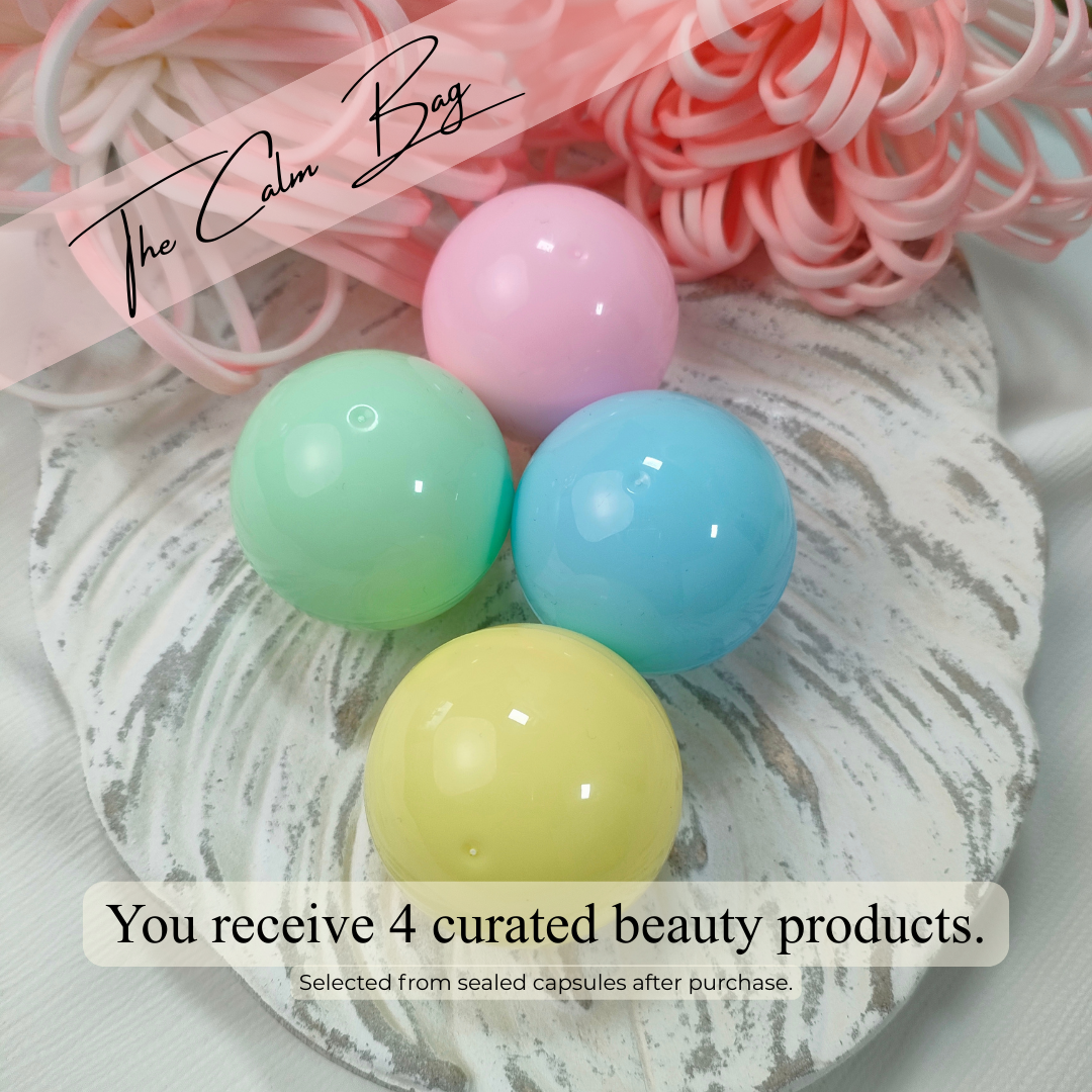 Vier versiegelte Beauty-Kapseln der Calm Bag – Beauty Überraschungsbox mit 4 zufällig ausgewählten Make-up Tools und Beauty Accessoires.